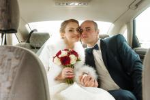 Фотосъемка свадьбы Михаила и Юлии в Круглом - в машине
